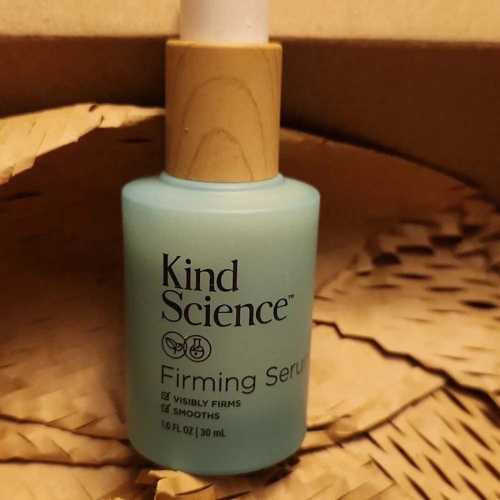 Kind Science Firming Serum - Picture 2 of 5